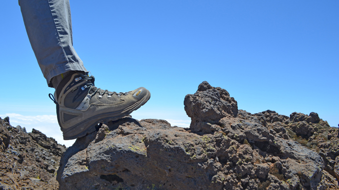 Boots on volcanic rock LB